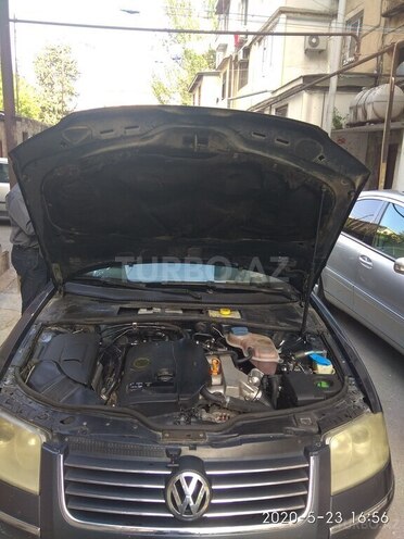 Volkswagen Passat 2003, 333,000 km - 1.8 l - Bakı