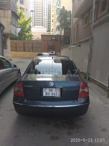 Volkswagen Passat 2003, 333,000 km - 1.8 l - Bakı
