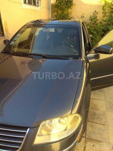Volkswagen Passat 2003, 333,000 km - 1.8 l - Bakı