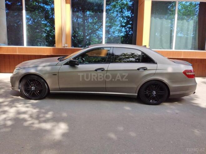 Mercedes E 220 2010, 220,000 km - 2.2 l - Bakı