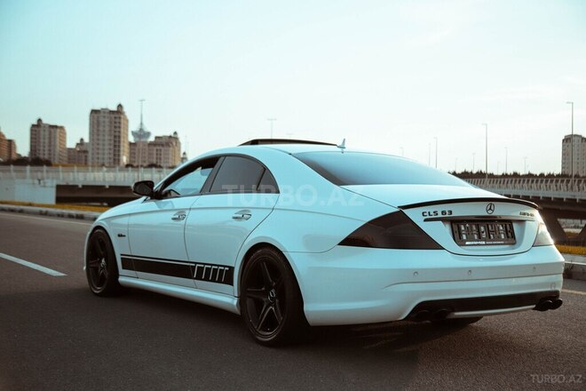 Mercedes CLS 63 AMG 2008, 142,500 km - 6.2 л - Bakı