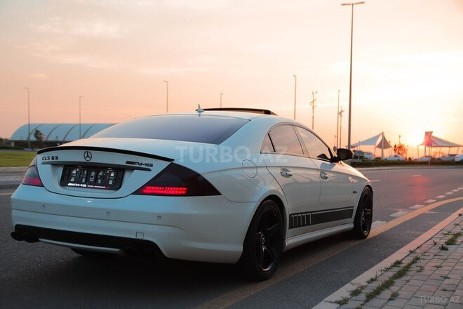 Mercedes CLS 63 AMG 2008, 142,500 km - 6.2 л - Bakı