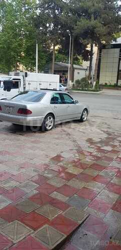 Mercedes E 320 2000, 265,000 km - 3.2 l - Qazax