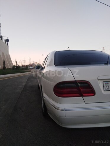 Mercedes E 320 2000, 357,500 km - 3.2 л - Bakı