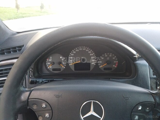 Mercedes E 320 2000, 357,500 km - 3.2 л - Bakı