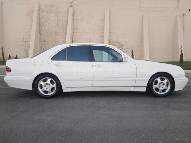 Mercedes E 320 2000, 357,500 km - 3.2 л - Bakı