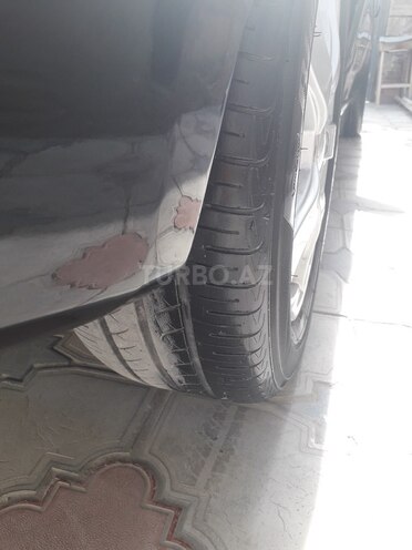 Toyota Corolla 2005, 242,304 km - 1.4 l - Sumqayıt