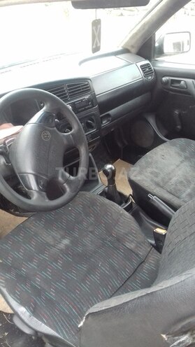 Volkswagen Golf 1996, 244,244 km - 1.6 l - Zaqatala