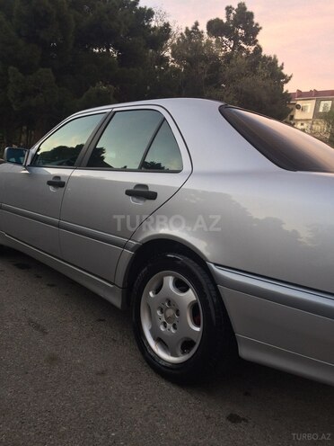 Mercedes C 200 2000, 156,000 km - 2.0 l - Sumqayıt