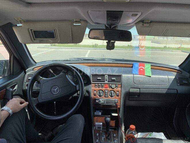 Mercedes C 230 1998, 321,000 km - 2.3 л - Bakı