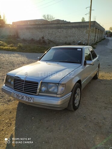 Mercedes E 200 1993, 285,600 km - 2.0 l - Sumqayıt