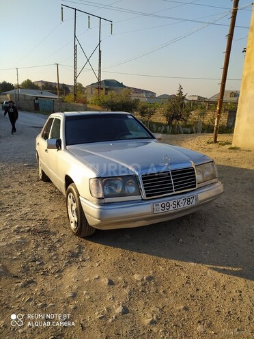 Mercedes E 200 1993, 285,600 km - 2.0 l - Sumqayıt