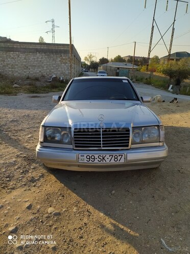 Mercedes E 200 1993, 285,600 km - 2.0 l - Sumqayıt