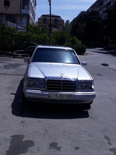 Mercedes E 250 1992, 174,565 km - 2.5 л - Bakı