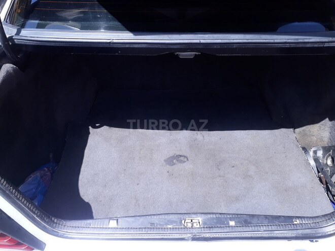 Mercedes E 250 1992, 174,565 km - 2.5 л - Bakı