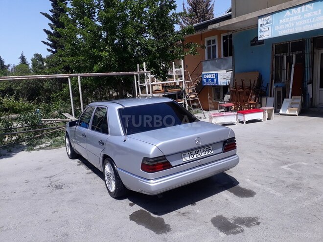 Mercedes E 250 1992, 174,565 km - 2.5 л - Bakı