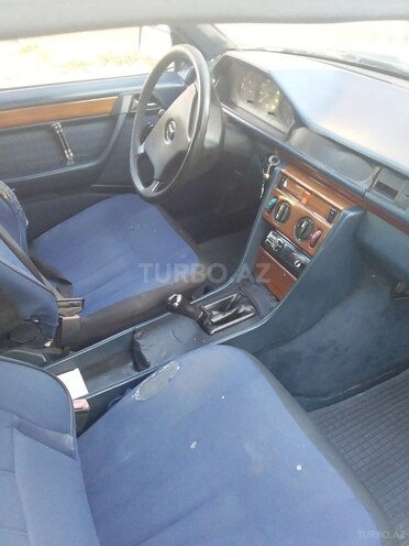 Mercedes E 200 1993, 458,796 km - 2.0 l - Bakı