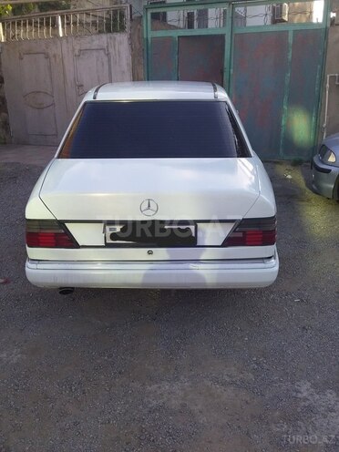 Mercedes E 200 1993, 458,796 km - 2.0 l - Bakı