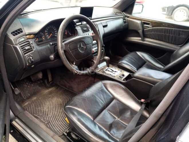 Mercedes E 230 1997, 480,000 km - 2.3 л - Bakı
