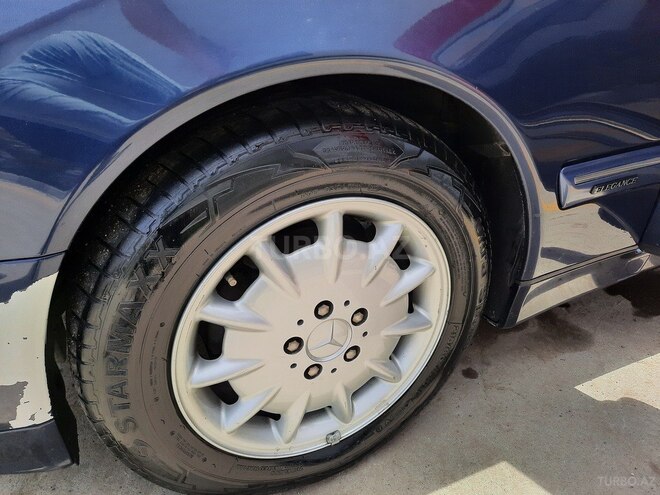 Mercedes E 240 2000, 110,000 km - 2.4 l - Gəncə