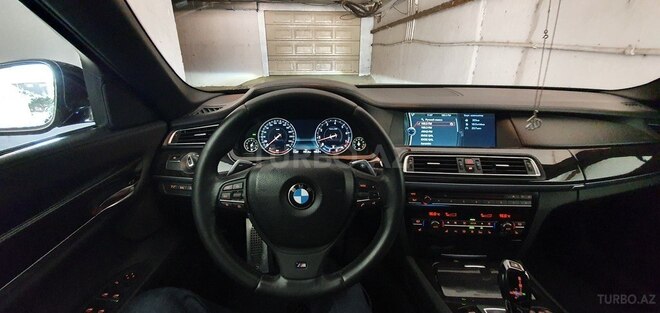 BMW 750 2011, 132,000 km - 4.4 l - Bakı