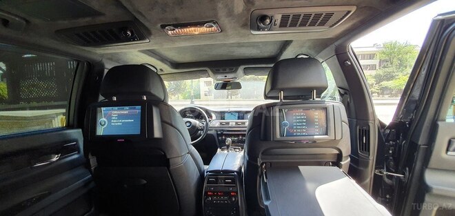 BMW 750 2011, 132,000 km - 4.4 l - Bakı
