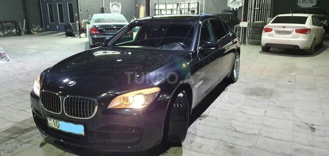 BMW 750 2011, 132,000 km - 4.4 l - Bakı