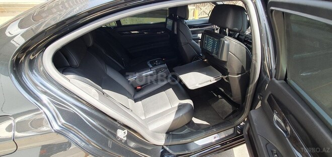 BMW 750 2011, 132,000 km - 4.4 l - Bakı