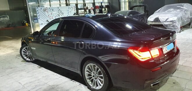 BMW 750 2011, 132,000 km - 4.4 l - Bakı