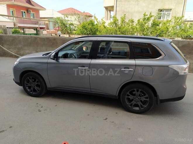 Mitsubishi Outlander 2013, 161,000 km - 3.0 l - Bakı