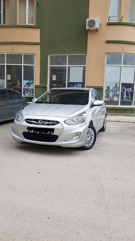 Hyundai Accent 2011, 230,000 km - 1.6 л - Bakı
