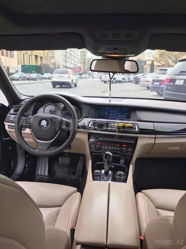BMW 750 2009, 185,000 km - 4.4 l - Bakı