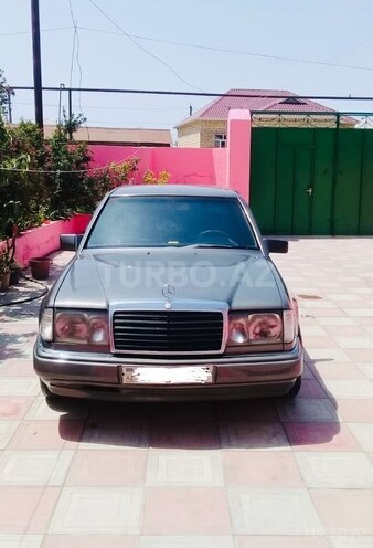 Mercedes E 250 1990, 340,000 km - 2.5 l - Sumqayıt
