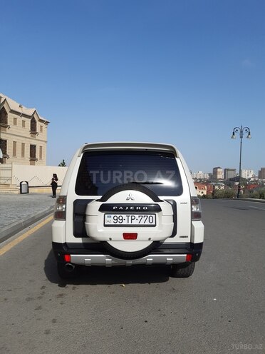 Mitsubishi Pajero 2008, 230,000 km - 3.2 л - Bakı