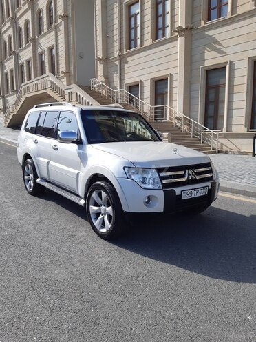 Mitsubishi Pajero 2008, 230,000 km - 3.2 л - Bakı