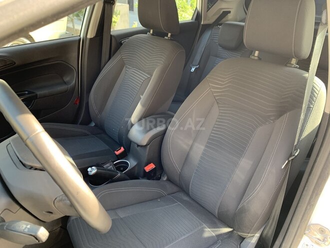 Ford Fiesta 2014, 216,000 km - 1.6 l - Bakı