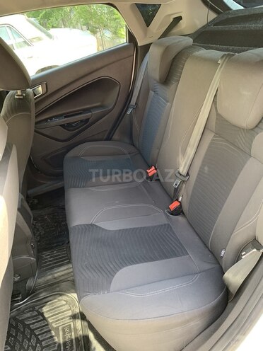 Ford Fiesta 2014, 216,000 km - 1.6 l - Bakı
