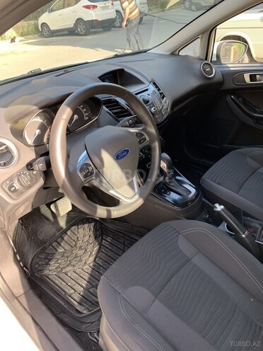 Ford Fiesta 2014, 216,000 km - 1.6 l - Bakı