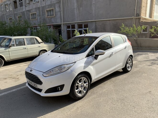 Ford Fiesta 2014, 216,000 km - 1.6 l - Bakı