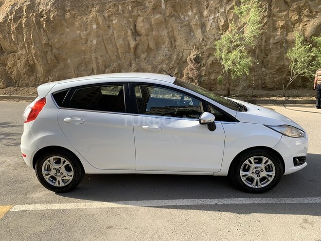 Ford Fiesta 2014, 216,000 km - 1.6 l - Bakı