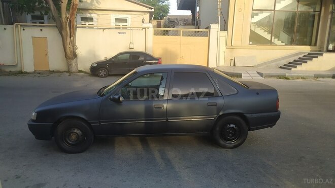 Opel Vectra 1991, 370,000 km - 2.0 l - Bakı