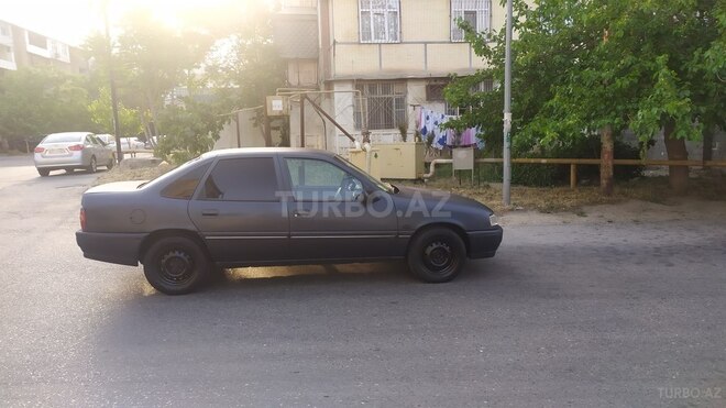 Opel Vectra 1991, 370,000 km - 2.0 l - Bakı