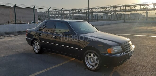 Mercedes C 220 1995, 437,000 km - 2.2 л - Bakı