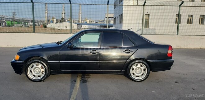 Mercedes C 220 1995, 437,000 km - 2.2 л - Bakı