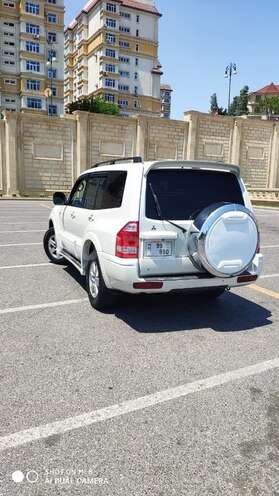 Mitsubishi Pajero 2006, 234,000 km - 3.8 l - Bakı