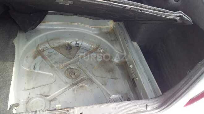Mercedes E 220 2000, 481,331 km - 2.2 l - Bakı