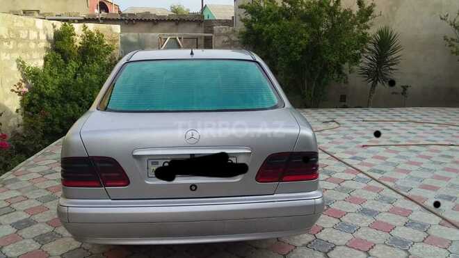 Mercedes E 220 2000, 481,331 km - 2.2 l - Bakı