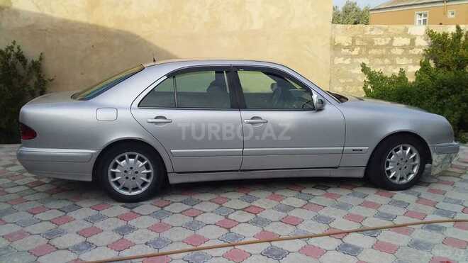 Mercedes E 220 2000, 481,331 km - 2.2 l - Bakı