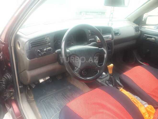 Volkswagen Golf 1994, 263,588 km - 2.0 l - Bərdə