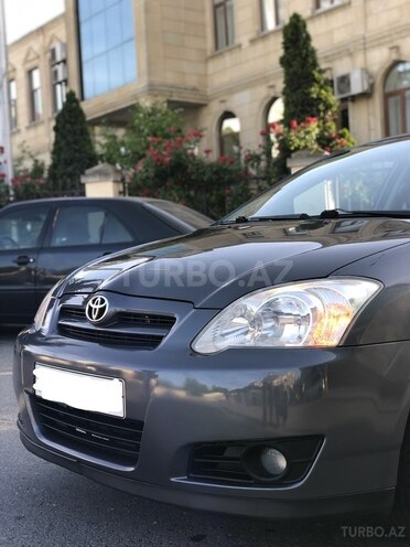 Toyota Corolla 2007, 320,000 km - 1.4 l - Bakı